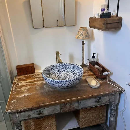 Sur Terrain Arbore Alpehytte Fayet (Aveyron)